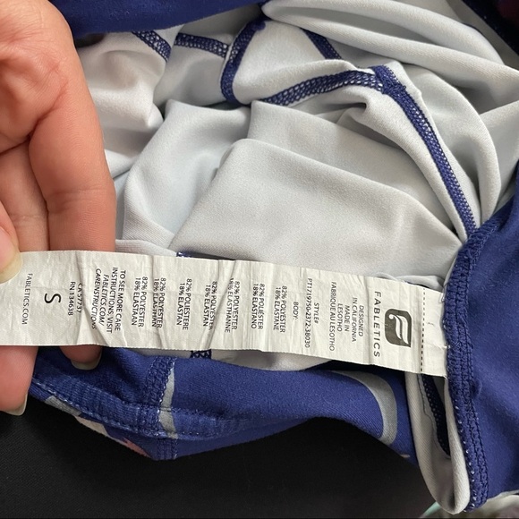 Fabletics Floral Print Leggings size small - Picture 6 of 6